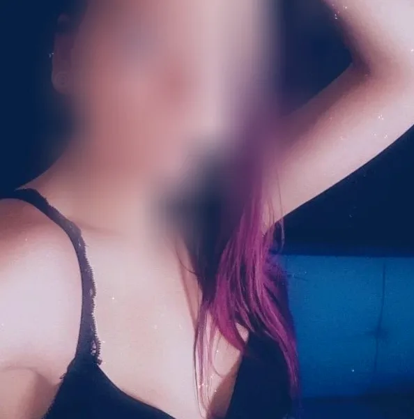 Annika, 27